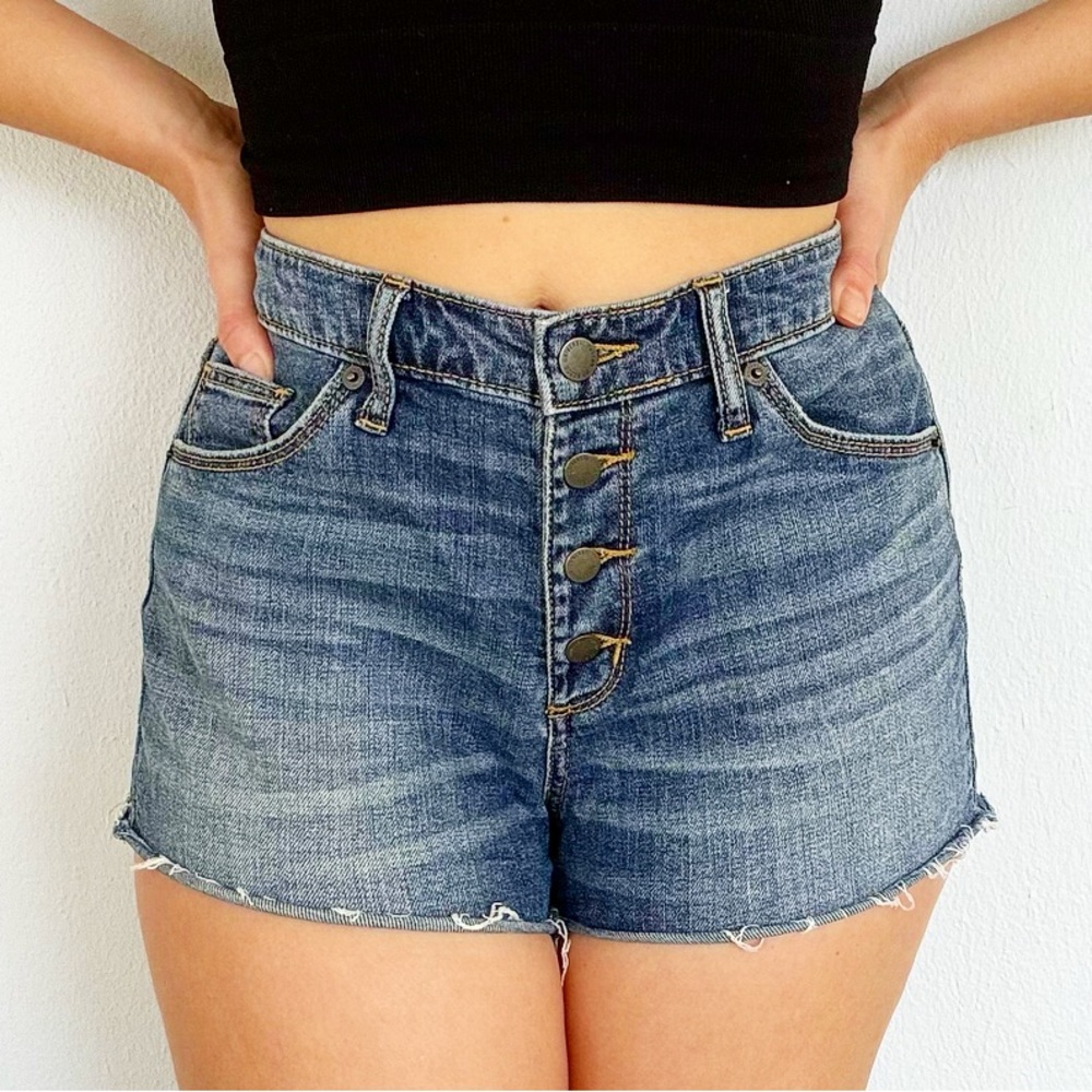Universal Thread high rise shortie button fly cut off jean shorts size 8/29R